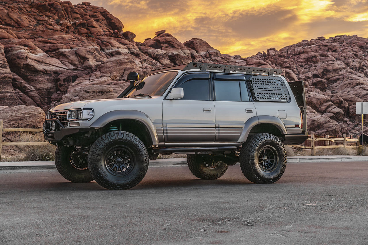 1990 Toyota Land Cruiser - Fuel SPUR - Black | Wheel Pros
